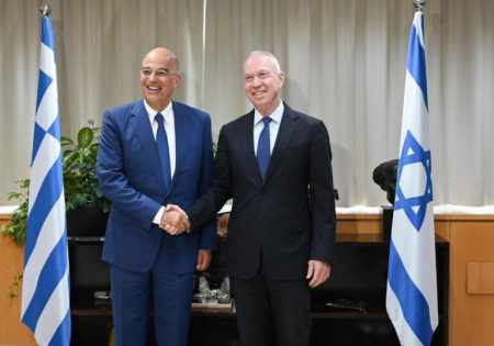 Ν. Δένδιας: Στενή συνεργασία με το Ισραήλ για την αμυντική βιομηχανία
