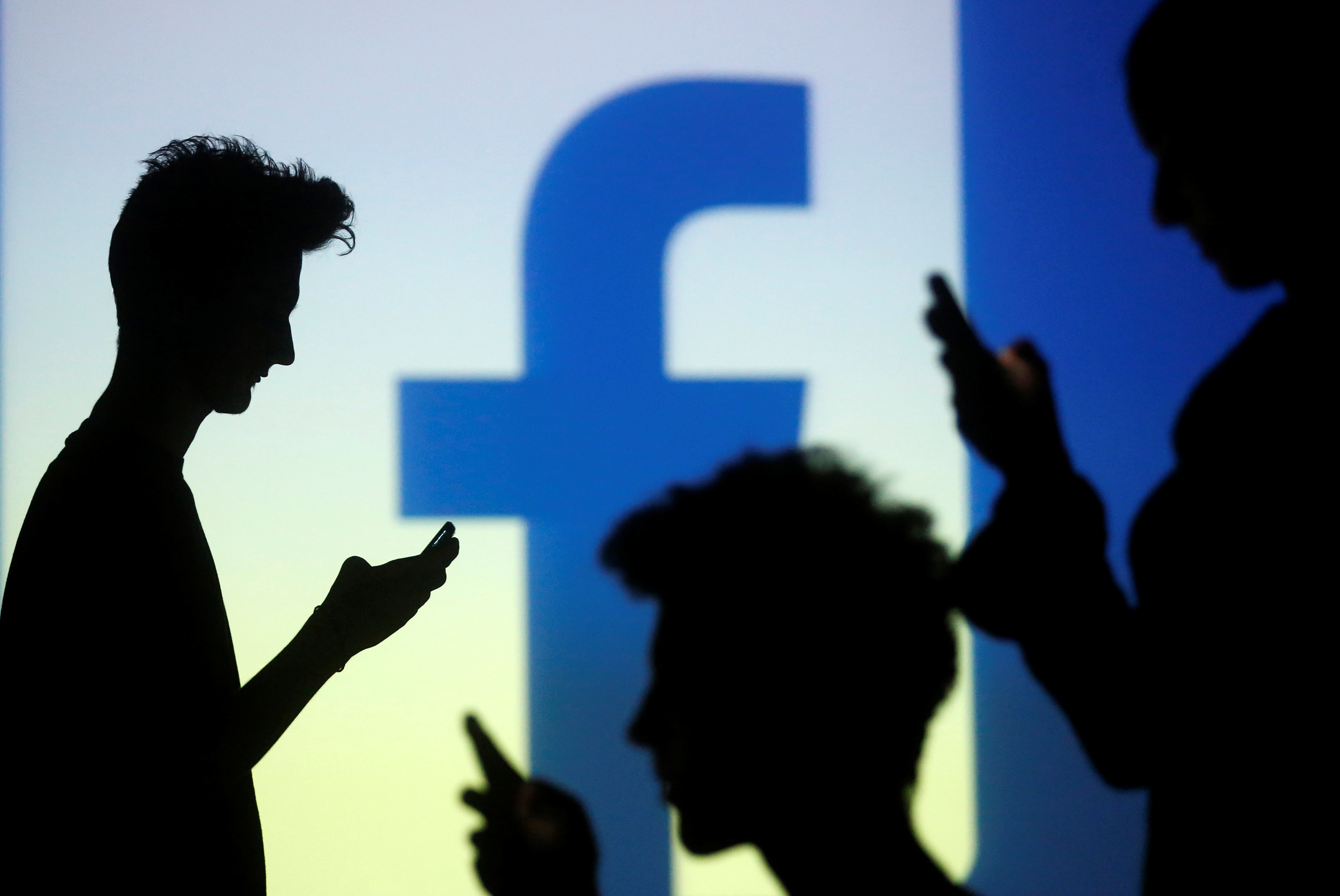 Γιατί οι αλγόριθμοι του Facebook δεν ευθύνονται για τον πολιτικό φανατισμό