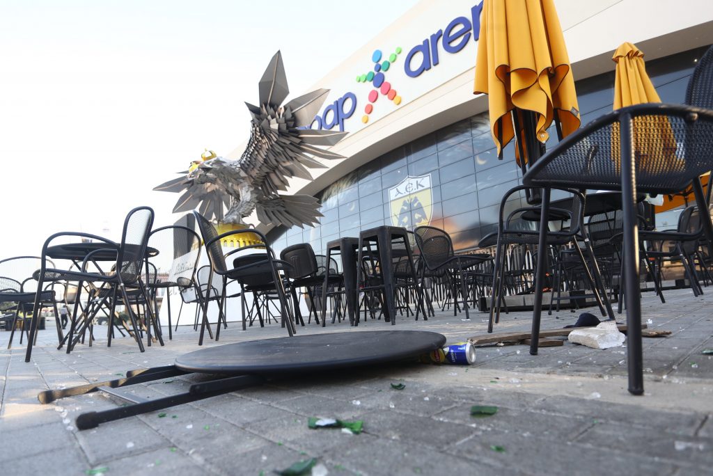 ΑΕΚ – Νέα Φιλαδέλφεια: Σοκάρουν τα βίντεο από την επίθεση των χούλιγκαν