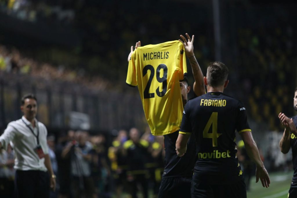 Άρης-Ντιναμό Κιέβου 1-0: Προβάδισμα πρόκρισης και μια φανέλα αφιερωμένη στον 29χρονο Μιχάλη