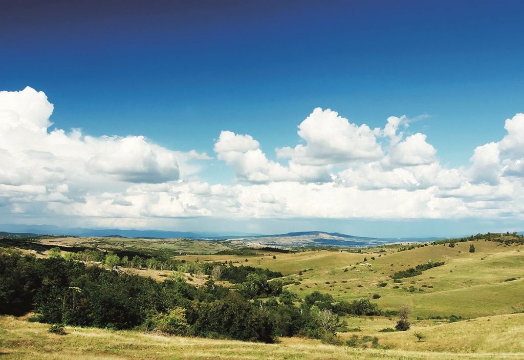 Καιρός: Άστατος με πυκνές νεφώσεις και βροχές – Η πρόγνωση του Γιάννη Καλλιάνου