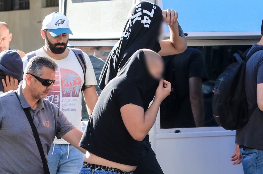 Νέα Φιλαδέλφεια: Προφυλακιστέοι και οι 40 κατηγορούμενοι που απολογήθηκαν το Σάββατο