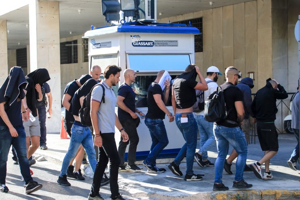 Στην Ευελπίδων ο αδερφός του 29χρονου Μιχάλη – Τι ζητάει με υπόμνημά του