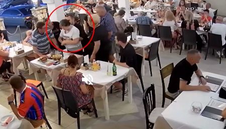 Ζάκυνθος: Σερβιτόρος εστιατορίου έσωσε πελάτισσα από πνιγμό