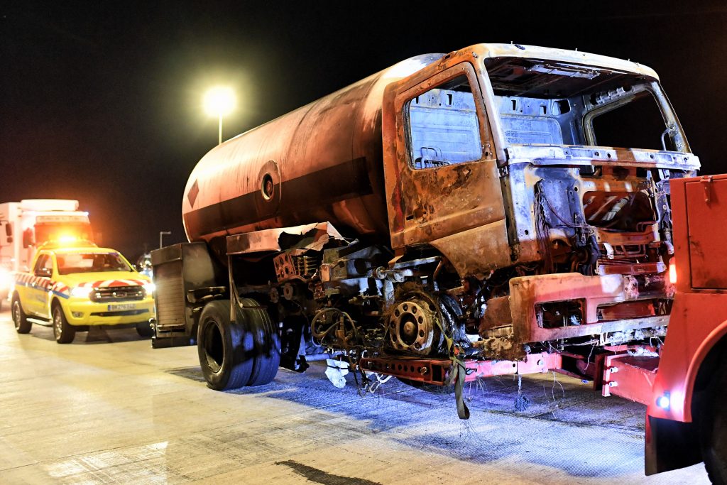 Εθνική οδός Αθηνών – Κορίνθου:  Εισαγγελική έρευνα για τυχόν ποινικές ευθύνες των αρμοδίων Αρχών – Σε δίκη ο οδηγός του βυτιοφόρου