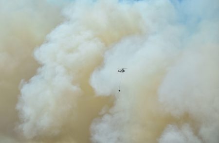 Φωτιά στην Εύβοια: Καίει αγροτοδασική έκταση στα Ψαχνά