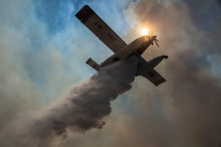 Φωτιά τώρα στην Κύθνο: Κινητοποίηση δυνάμεων και εκκένωση