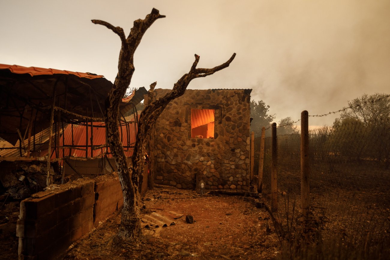 Φωτιά στη Βοιωτία: Εκκενώνεται η περιοχή Ζάλτσα