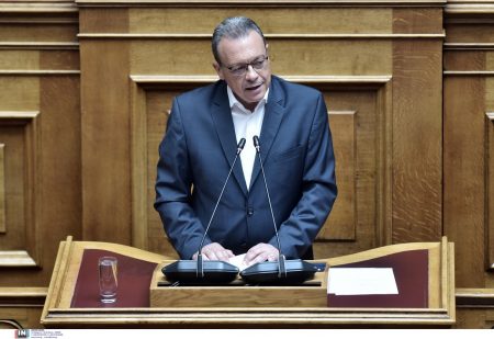 Φάμελλος: Ζητά την παραπομπή βουλευτή της Ελληνικής Λύσης στην επιτροπή δεοντολογίας