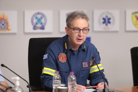 Αρχηγός της Πυροσβεστικής για φωτιές: Στα 32 χρόνια υπηρεσίας δεν έχω ζήσει παρόμοιες συνθήκες