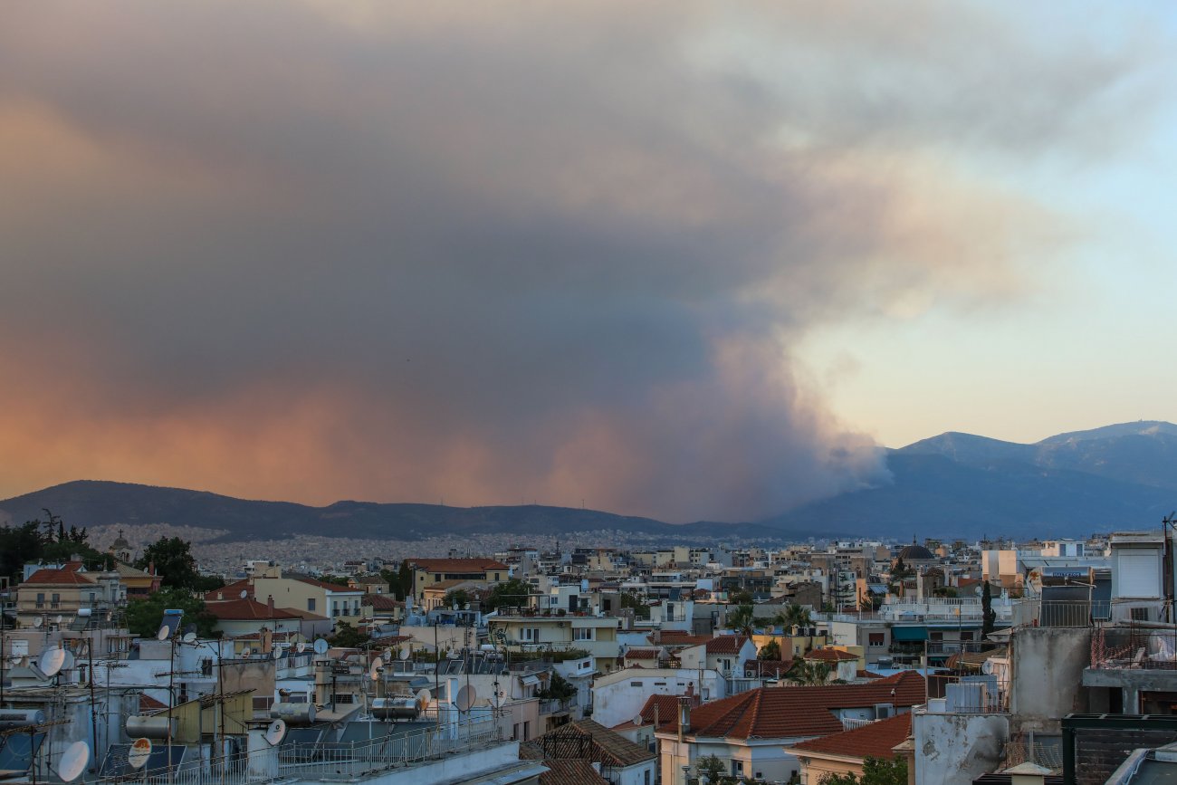 Ο καπνός των πυρκαγιών συνδέεται με αυξημένο κίνδυνο άνοιας, σύμφωνα με μελέτη