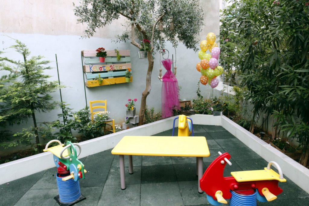 ΔΥΠΑ: Ως τα μεσάνυχτα η προθεσμία για τους βρεφονηπιακούς σταθμούς