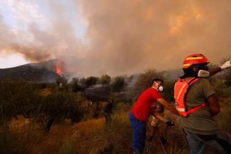 Φωτιά στο Κιλκίς: Καίει δάσος στην περιοχή Κορώνα