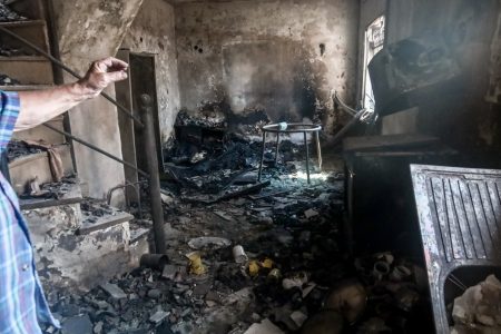 Φωτιά στην Πάρνηθα: «Έχτιζα το σπίτι μου 30 χρόνια, τώρα που να πάω;» – Συγκλονίζει κάτοικος