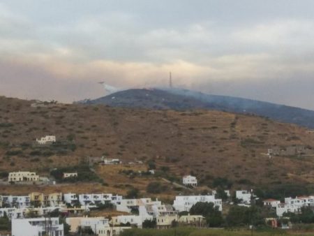 Φωτιά: Μαίνονται τα πύρινα μέτωπα σε Άνδρο και Έβρο – Εκκενώσεις περιοχών