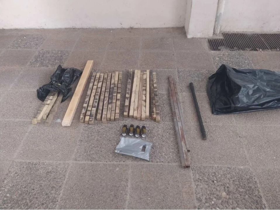 Θεσσαλονίκη: Με στυλιάρια και σπρέι πιπεριού συνελήφθη πρόεδρος συνδέσμου οπαδών