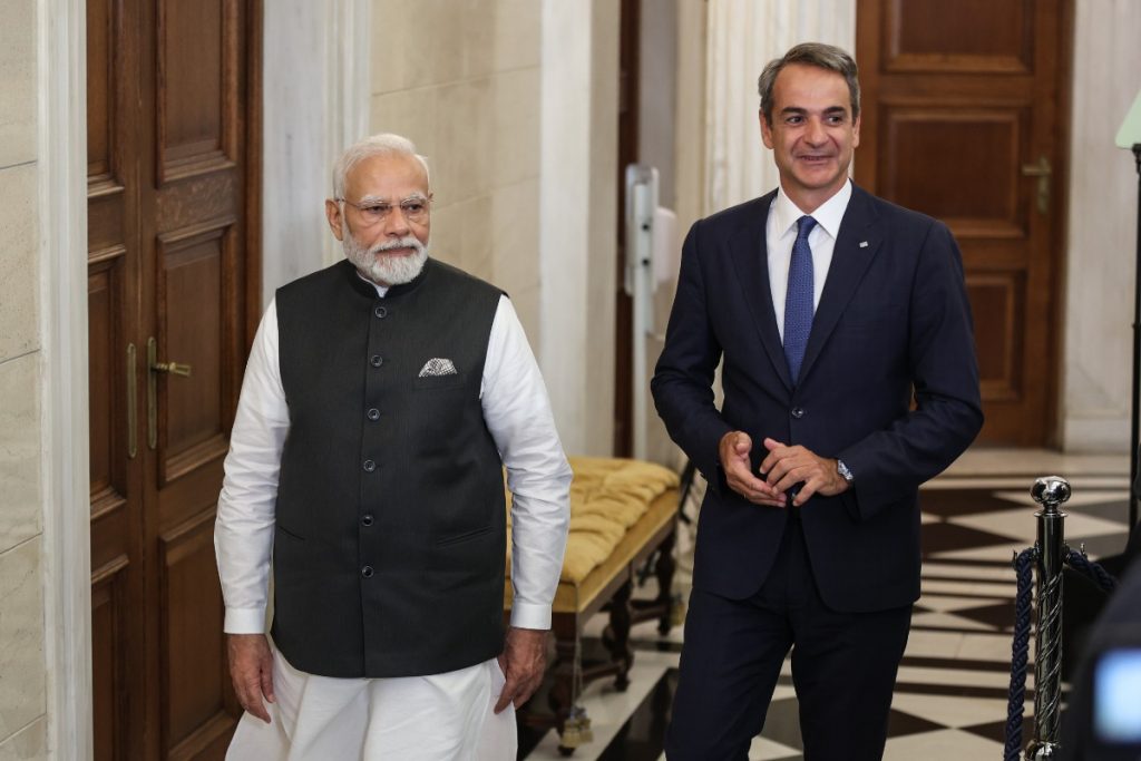 Το τρίγωνο που φέρνει κοντά Ινδία και Ελλάδα