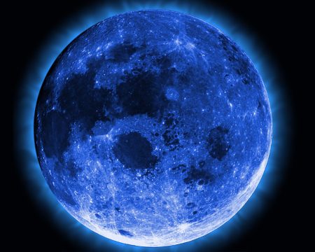 Πανσέληνος: Το Μπλε Φεγγάρι «αποχαιρετά» τον Αύγουστο