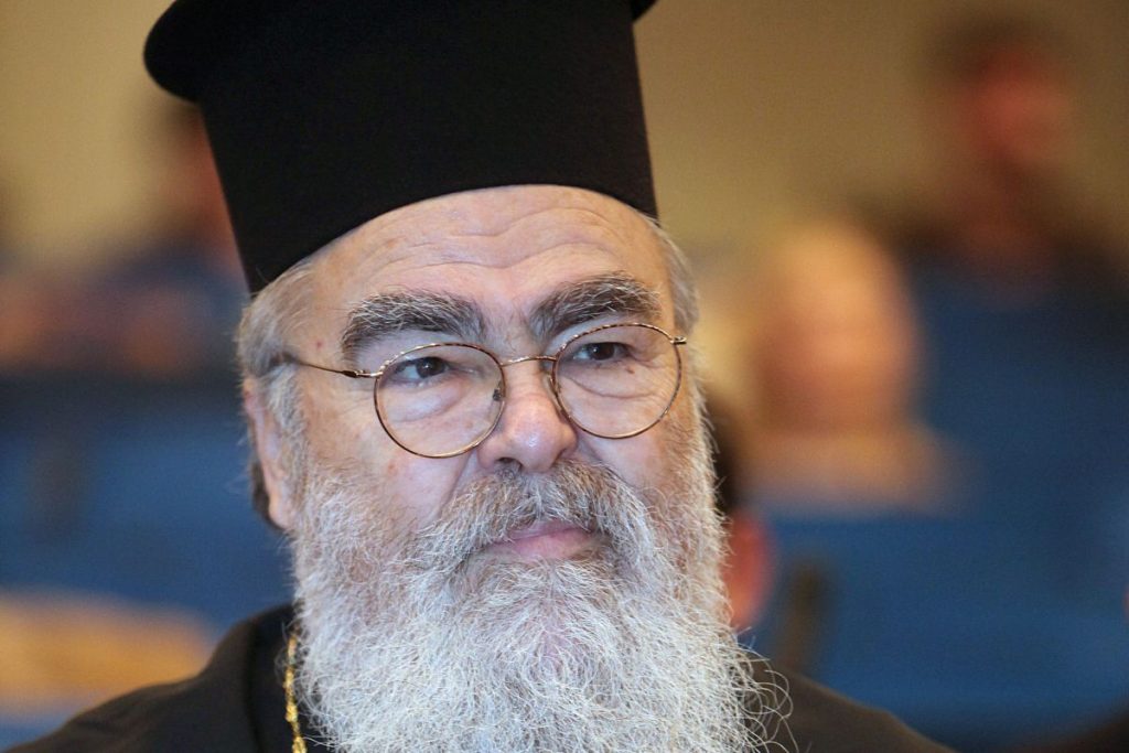 Μητροπολίτης Δωδώνης για ταυτότητες: Τα περί τσιπάκια είναι αστεία πράγματα
