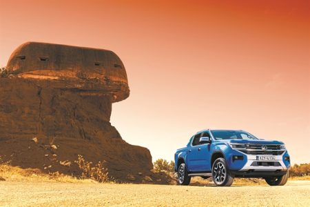 Εργάτης με σμόκιν