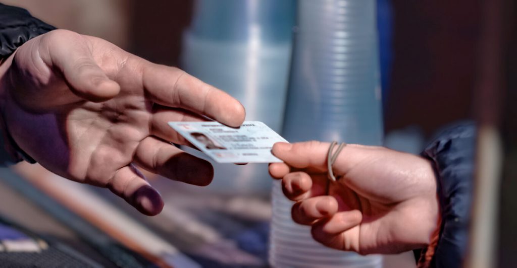 Νέες ταυτότητητες και…. Ταυτότητα