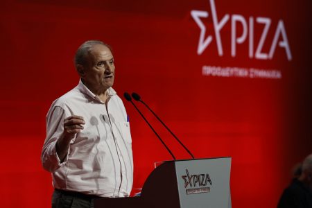 Συνέδριο ΣΥΡΙΖΑ – Τζουμάκας: «Ποιος υπολογίζει τον Κυριάκο, τον πρόεδρο του συλλόγου;»