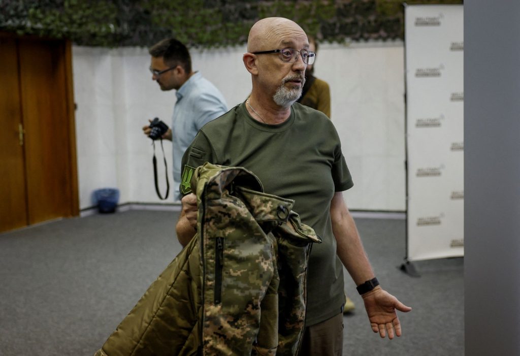 Ουκρανία: Ο υπουργός Άμυνας Ρέζνικοφ υπέβαλε την παραίτησή του