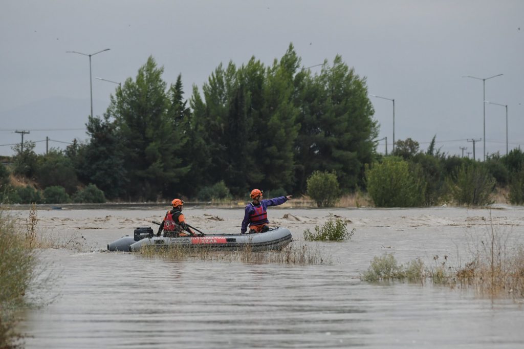 Κακοκαιρία Daniel: Νεκρή ηλικιωμένη στη Μαγνησία, εκκενώσεις και πλημμύρες στη Φθιώτιδα