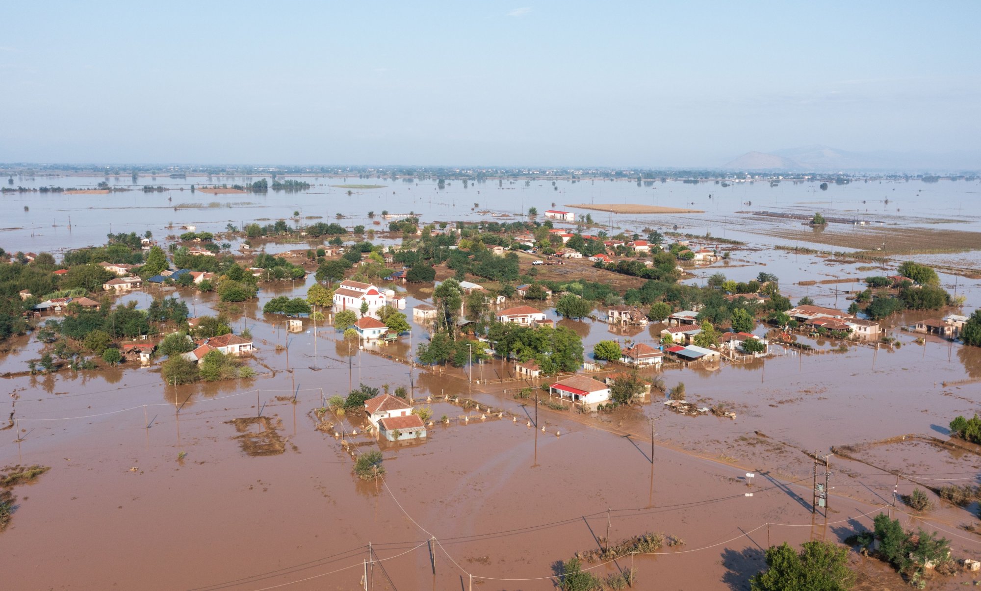 Θεσσαλικός κάμπος: Τα σημεία συγκέντρωσης στην Αττική ειδών πρώτης ανάγκης για τους πλημμυροπαθείς