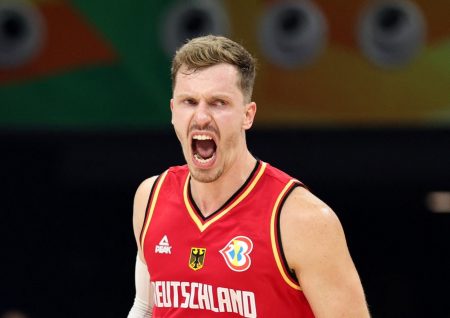 Mundobasket: Η Γερμανία σόκαρε τις ΗΠΑ, τελικός με Σερβία για το χρυσό
