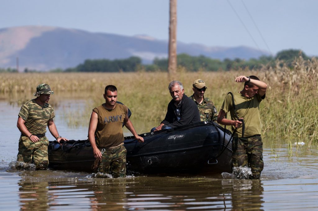 Θεσσαλία: Στους 12 οι νεκροί από τις πλημμύρες