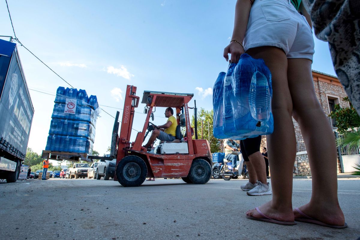 Πλαφόν στο εμφιαλωμένο νερό στη Θεσσαλία
