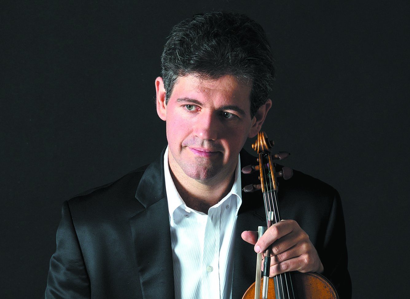 Σίμος Παπάνας: «H όπερα δεν είναι για την ελίτ» – Η Κάλλας, το TikTok και το όραμα