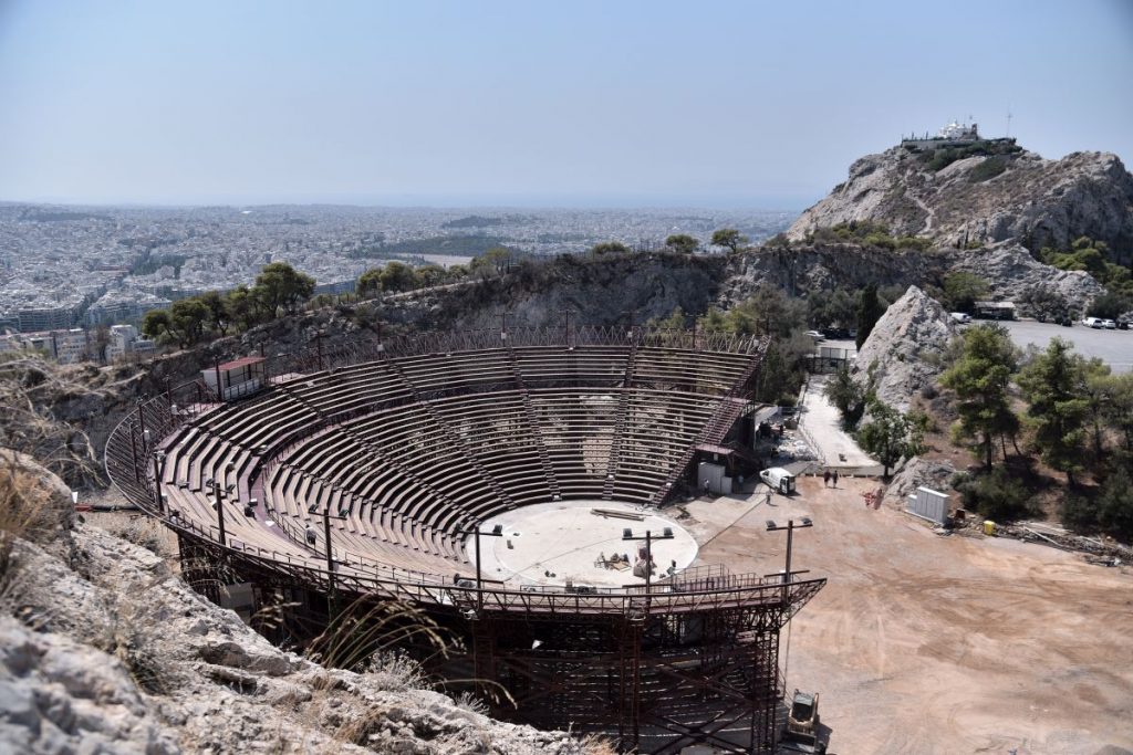Θέατρο Λυκαβηττού: Ανοίγει μετά από 15 χρόνια με συναυλία του Σταύρου Ξαρχάκου