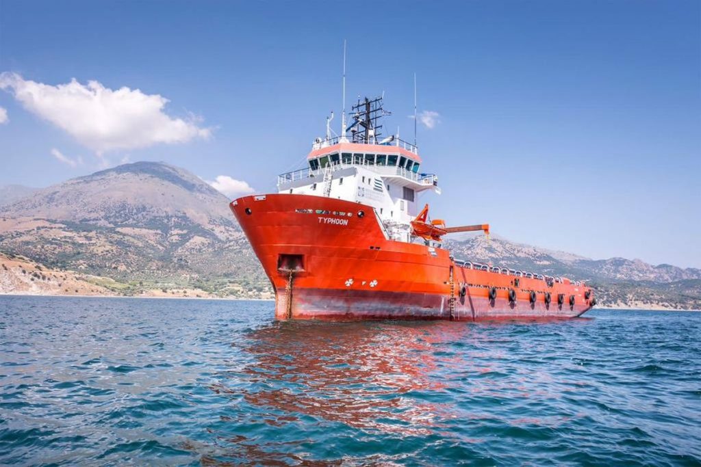 Στα 350 κιλά τα σκουπίδια στις ακτές του Πηλίου μετά την κακοκαιρία