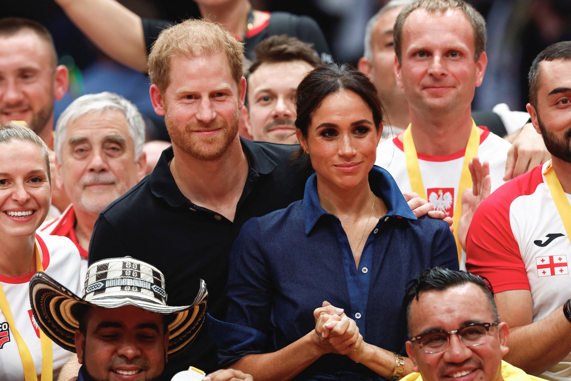 Η Μέγκαν Μαρκλ σε καφέ που υποστηρίζει άστεγες γυναίκες στη Γερμανία