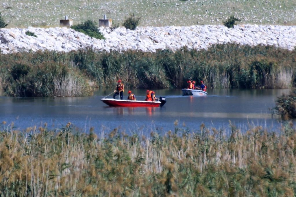 Λίμνη Κάρλα: «Ήταν ένα παιδί διαμάντι» – Συγκινεί η μητέρα του αγνοούμενου