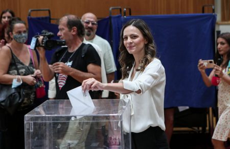 Ψήφισε η Έφη Αχτσιόγλου στο Αιγάλεω