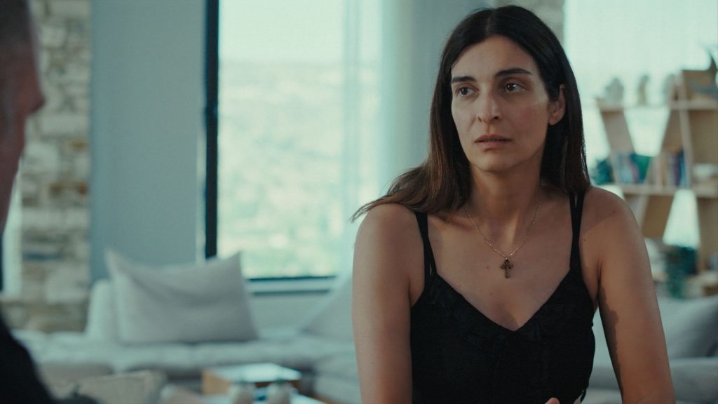 «Γη της Ελιάς»: Επιστρέφει απόψε στο MEGA – Απόσπασμα από το πρώτο επεισόδιο