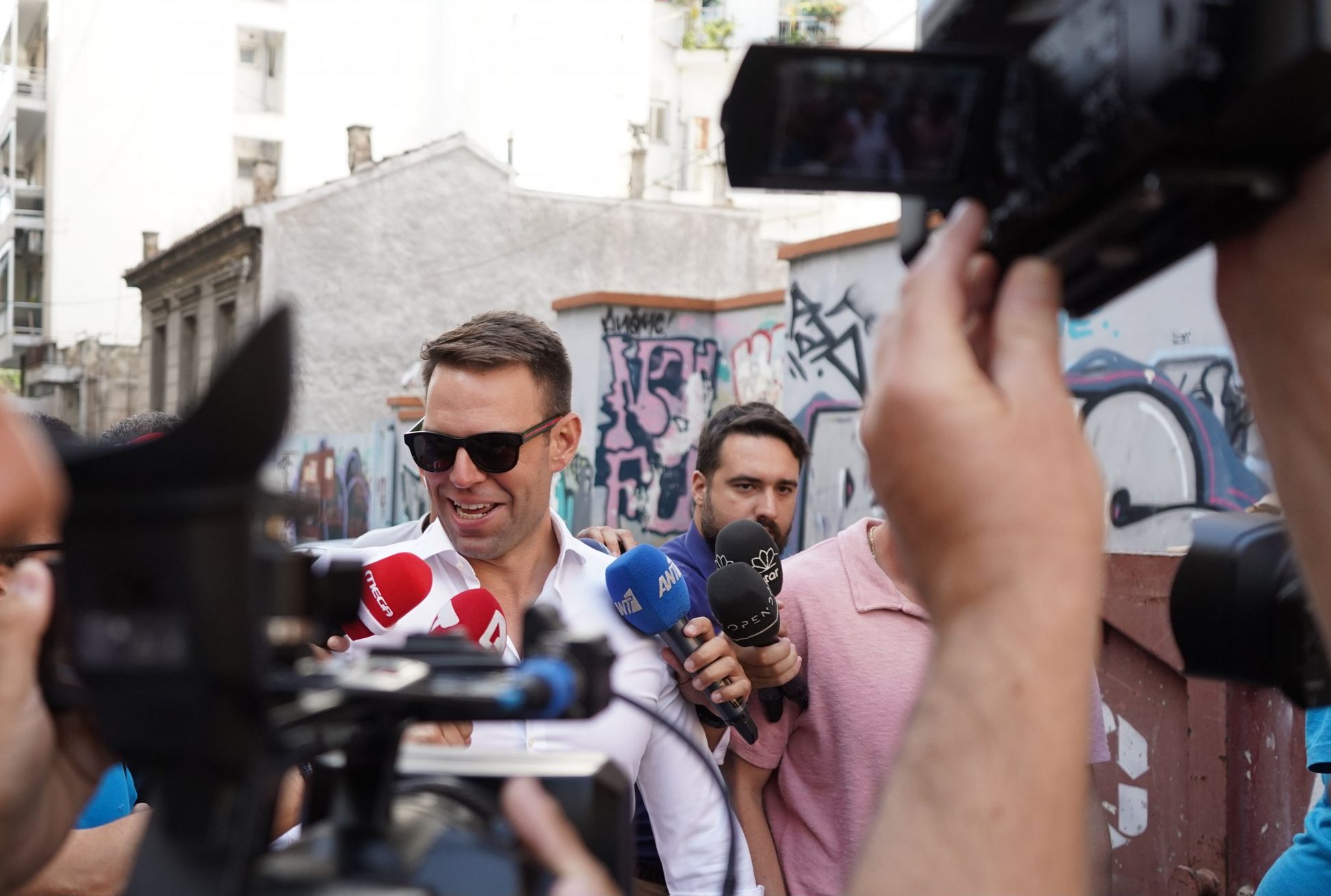 ΣΥΡΙΖΑ: Η «νέα αριστερά» του Κασσελάκη, οι πολιτικές απαιτήσεις και η πίεση σε ΝΔ και ΠαΣοΚ