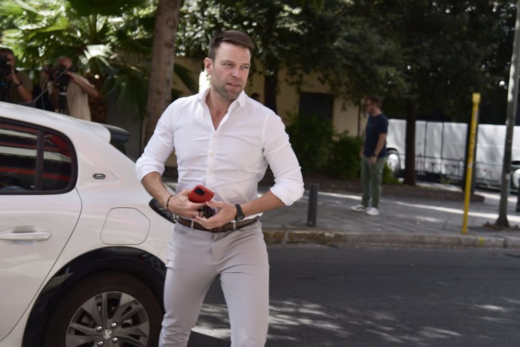 Κασσελάκης: Ζητά την αποπομπή Γεωργιάδη μετά τη δήλωση για τα Τέμπη