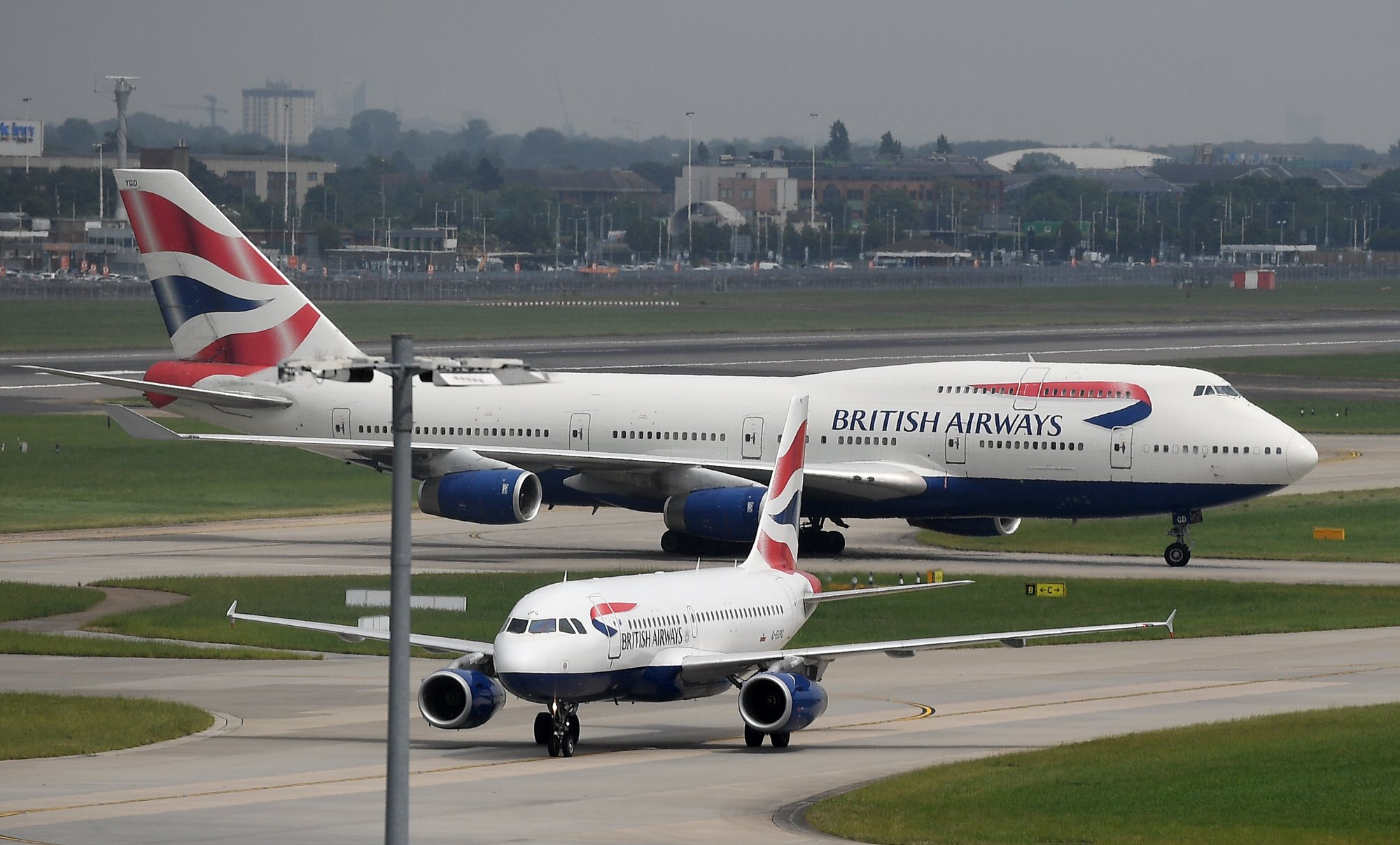 Gatwick: Οκτώ χιλιάδες επιβάτες δεν κατάφεραν να πετάξουν λόγω κορωνοϊού