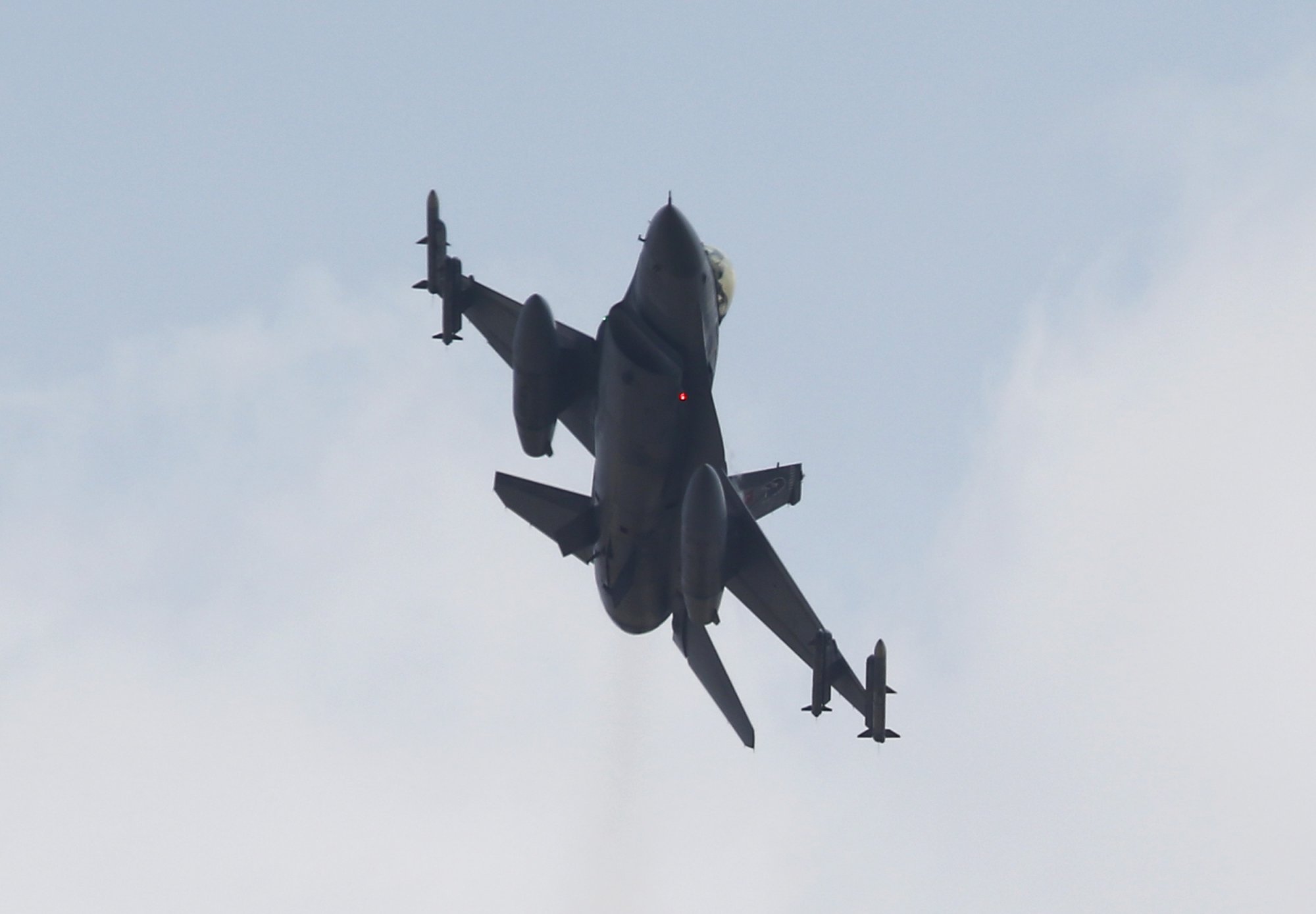 «Θα εξετάσουμε την πώληση F-16 στην Τουρκία» λέει ο διάδοχος του Μενέντεζ