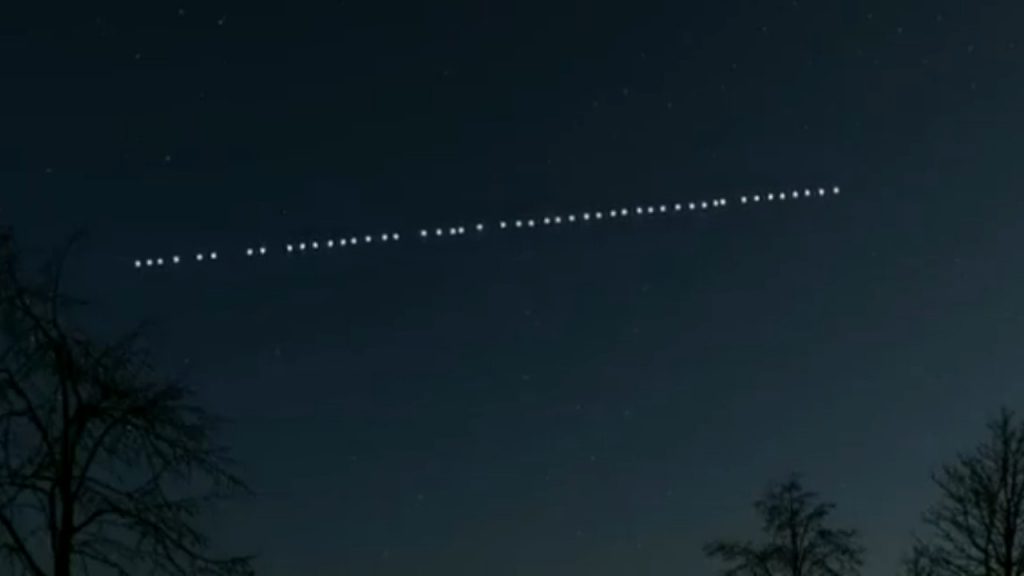 Ελον Μασκ: Πώς το Starlink πυροδοτεί ένα νέο είδος διαστημικού πολέμου