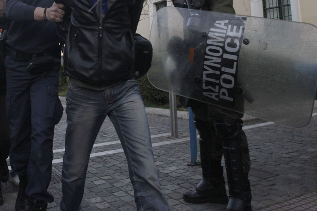 Η ΕΛ.ΑΣ απέτρεψε ραντεβού θανάτου πριν από αγώνα: 87 συλλήψεις, οι 62 ανήλικοι