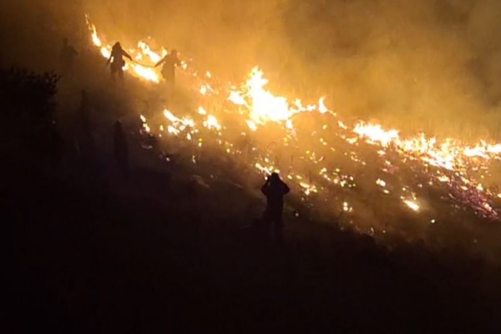 Κρήτη: Ξεκίνησαν ρίψεις τα εναέρια στη Μεσαρά – Καλύτερη η εικόνα