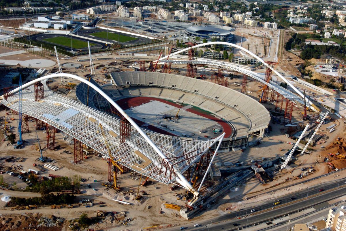 Η πικρή ιστορία του στεγάστρου