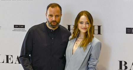 H Emma Stone για τον Λάνθιμο και την «εμμονή» με τις κατσίκες