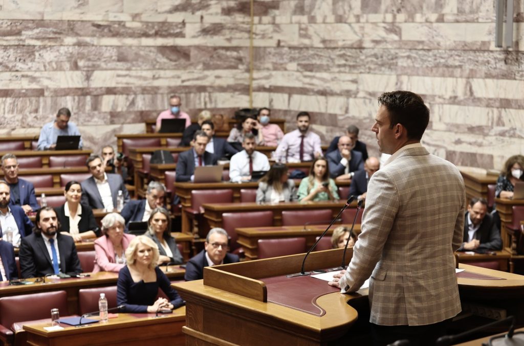 ΣΥΡΙΖΑ: Τι έδειξε η πρώτη Κασσελάκη στην ΚΟ – Η ψυχική απόσταση, τα λευκά και η νέα τρόικα