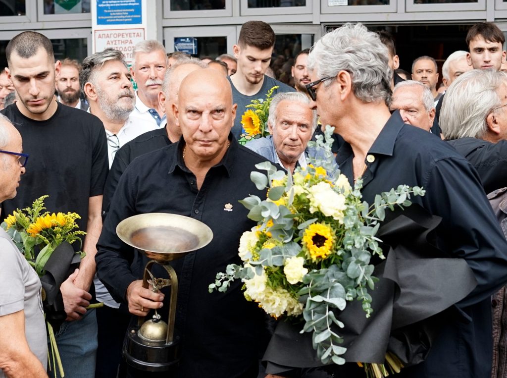 Γιάννης Ιωαννίδης: Ο Νίκος Γκάλης τον αποχαιρέτησε με το συμβολικό τρόπαιο της αυτοκρατορίας του Άρη